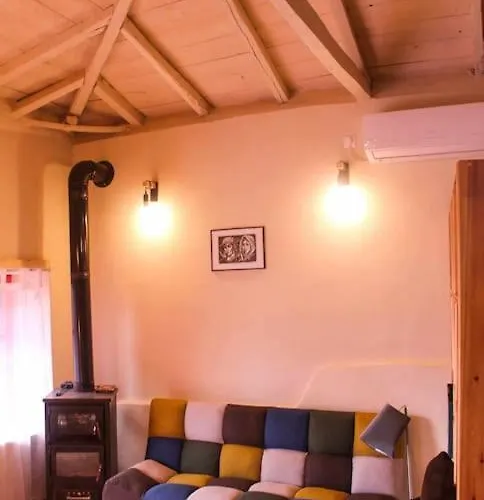 Nyaraló Semeli's House *