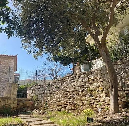 Semeli's House