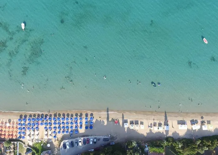 Semesterbostad Semeli's House Longá